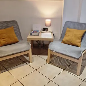https://house-parione-near-navona-square.it-romehotels.com